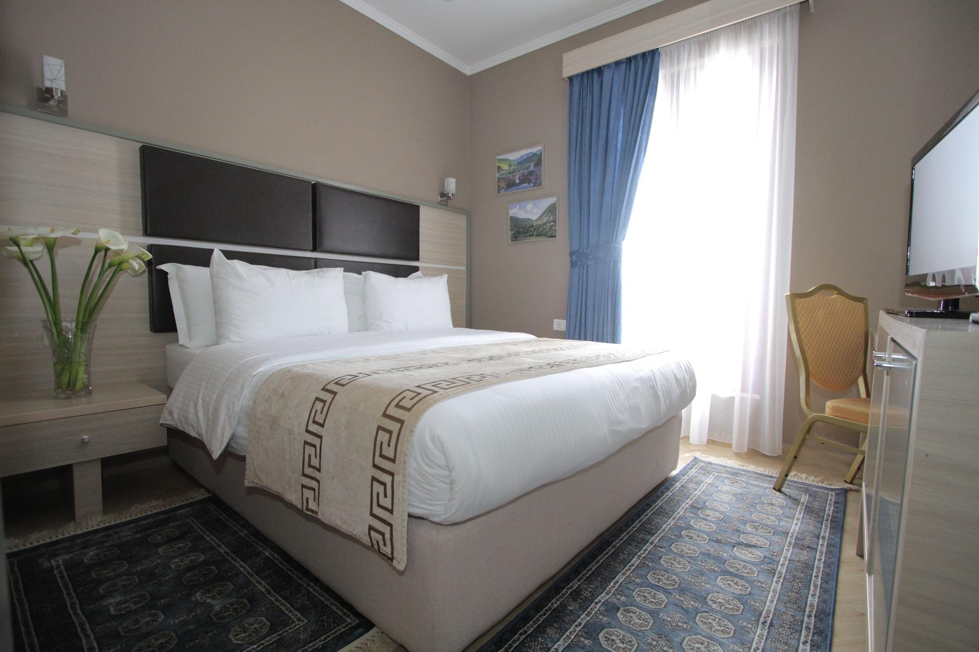 Capital Tirana Hotel Bruci Exteriér fotografie