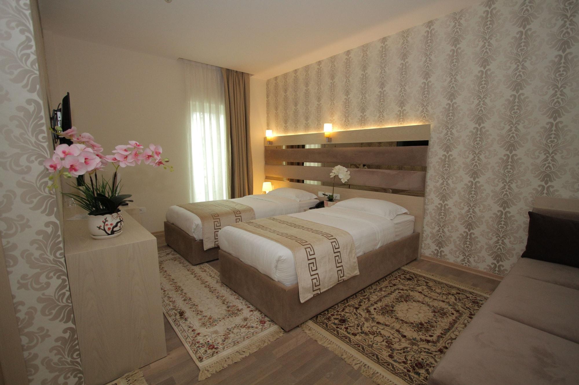 Capital Tirana Hotel Bruci Exteriér fotografie