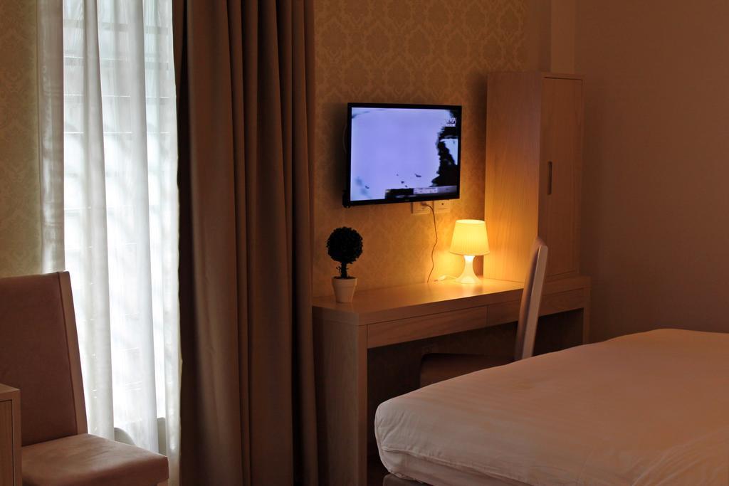 Capital Tirana Hotel Bruci Exteriér fotografie