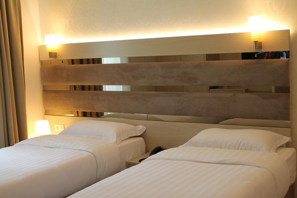 Capital Tirana Hotel Bruci Exteriér fotografie