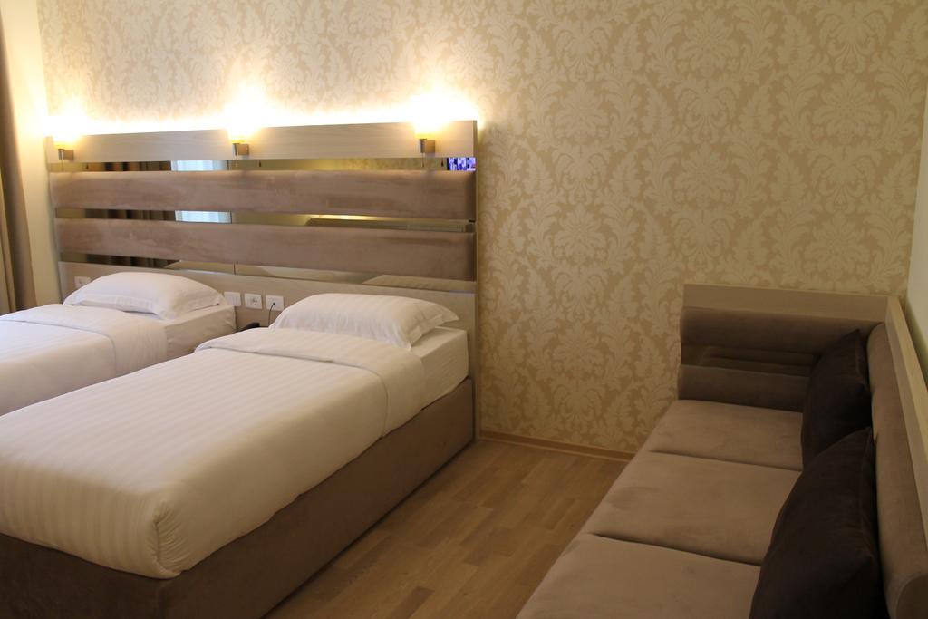 Capital Tirana Hotel Bruci Exteriér fotografie